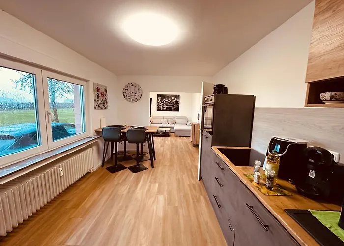 Zur Schoenen Aussicht I 55 I Am Feld I Zuhause
